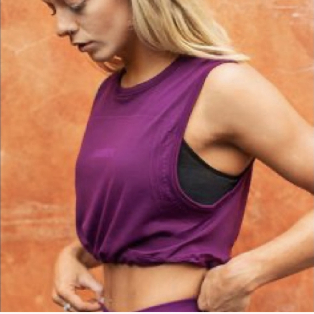 Gymshark NWOT Breeze Lightweight Seamless Crop Top Deep Magenta Large
